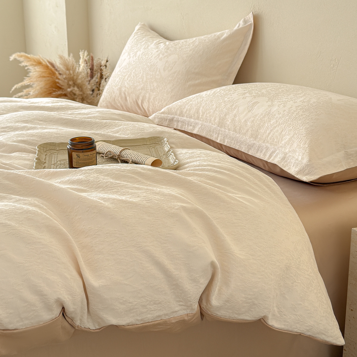 91家纺网 家纺一手货源 找家纺 慕尚家纺 2026新款A类60支长绒棉纯棉提花贡缎大提花光泽绸缎感四件套 麦穗蝴蝶米