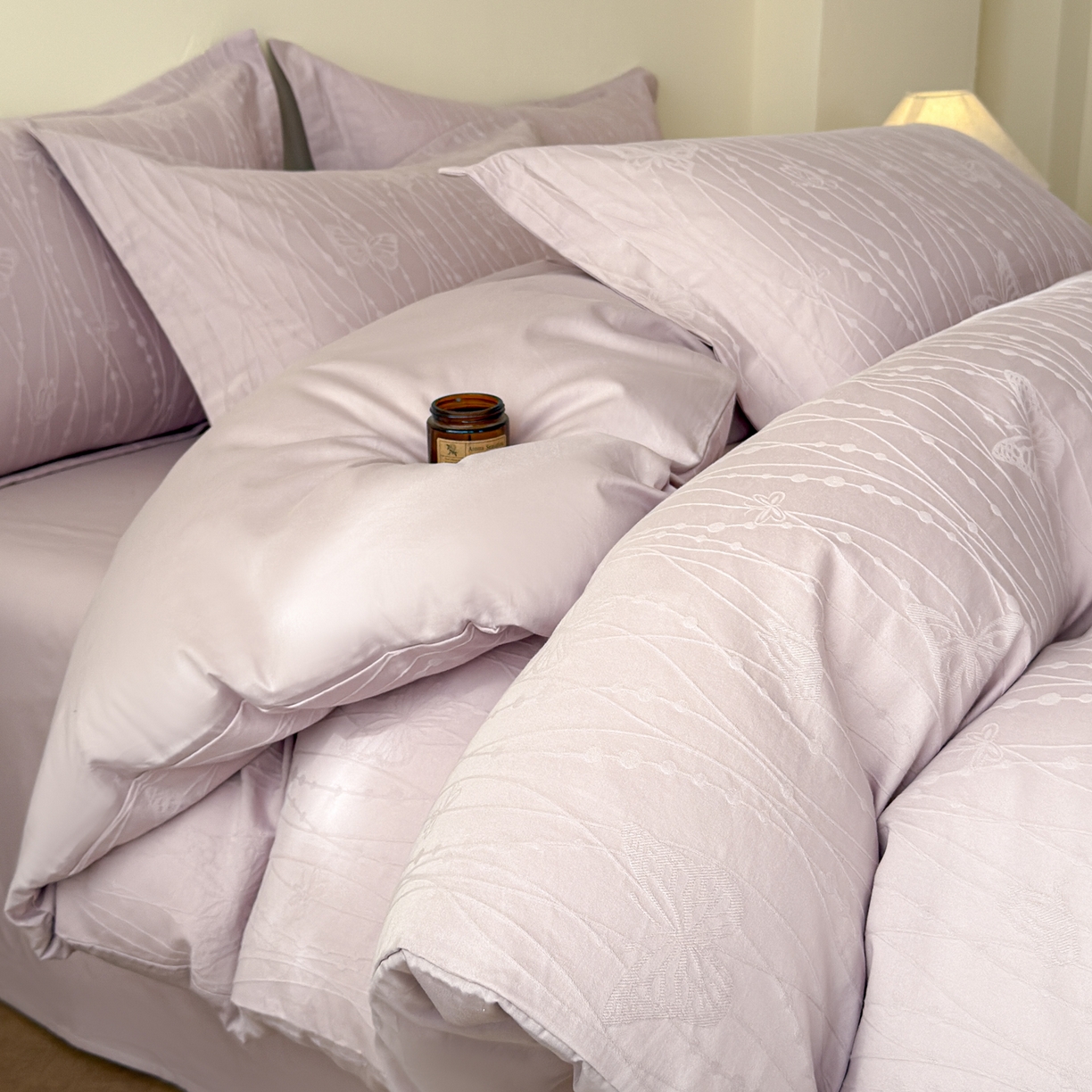 慕尚家纺 2026新款A类60支长绒棉纯棉提花贡缎大提花光泽绸缎感四件套 线条蝴蝶紫