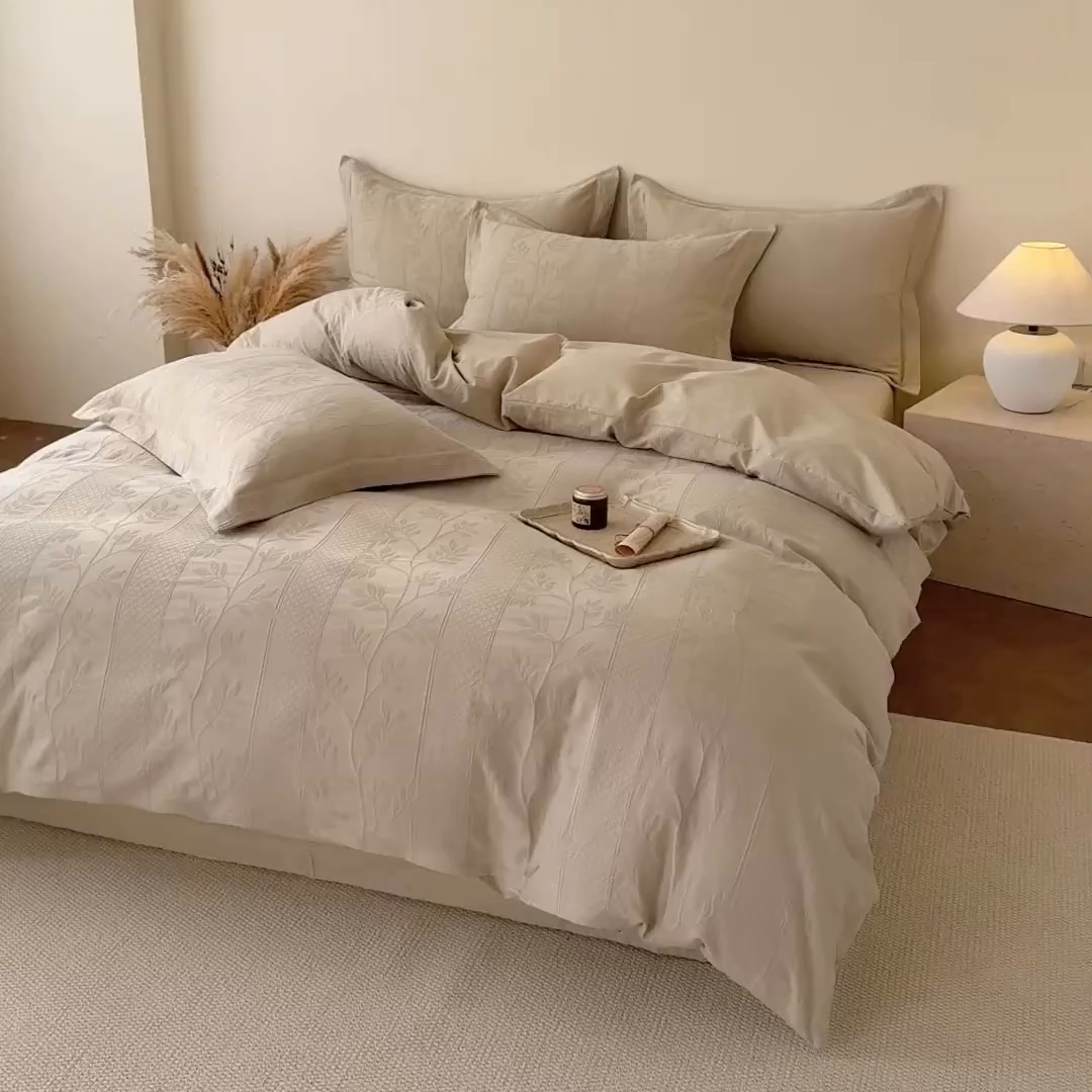 91家纺网 家纺一手货源 找家纺 慕尚家纺 2026新款A类60支长绒棉纯棉提花贡缎大提花光泽绸缎感四件套 花弄影绿