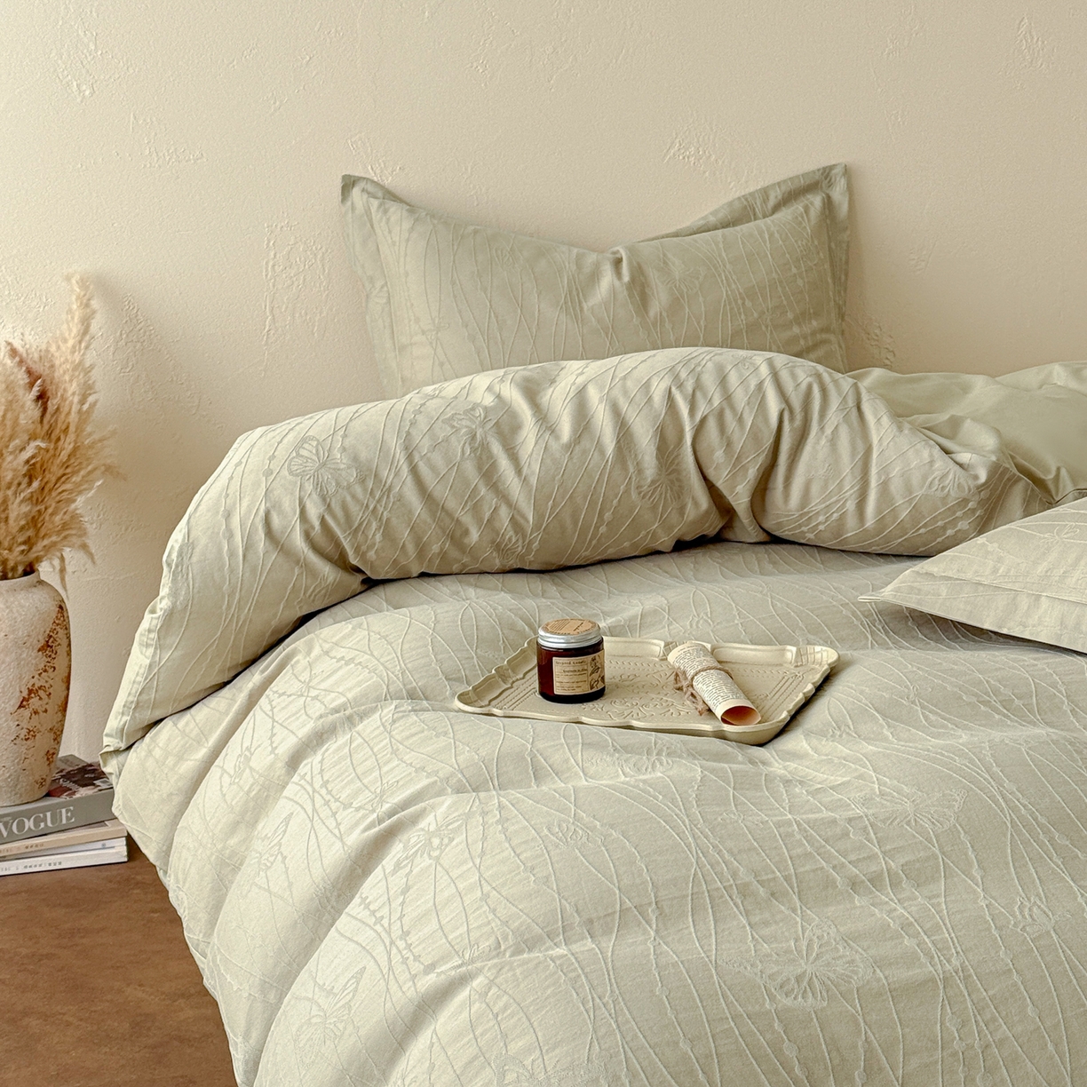 91家纺网 家纺一手货源 找家纺 慕尚家纺 2026新款A类60支长绒棉纯棉提花贡缎大提花光泽绸缎感四件套 线条蝴蝶绿