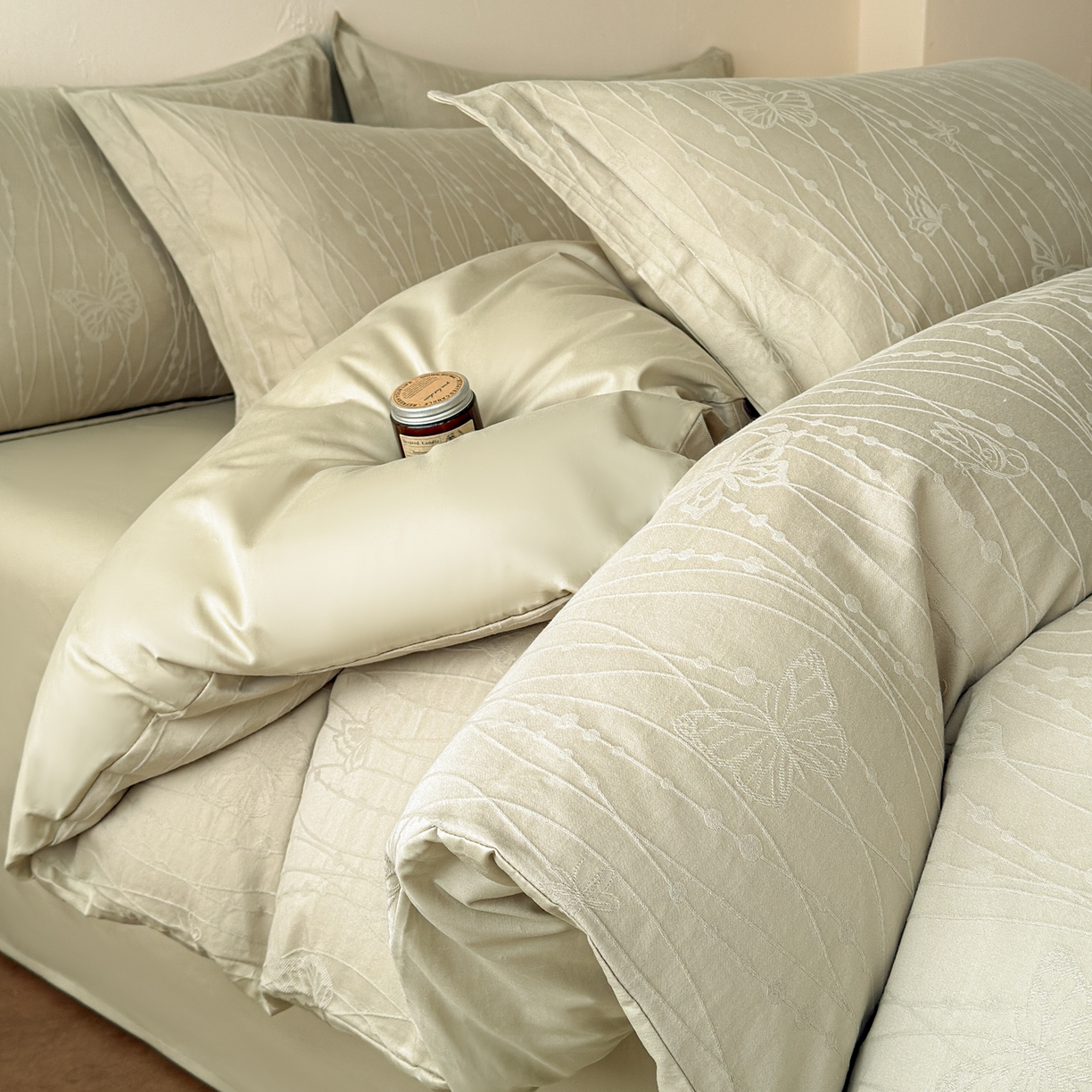 慕尚家纺 2026新款A类60支长绒棉纯棉提花贡缎大提花光泽绸缎感四件套 线条蝴蝶绿