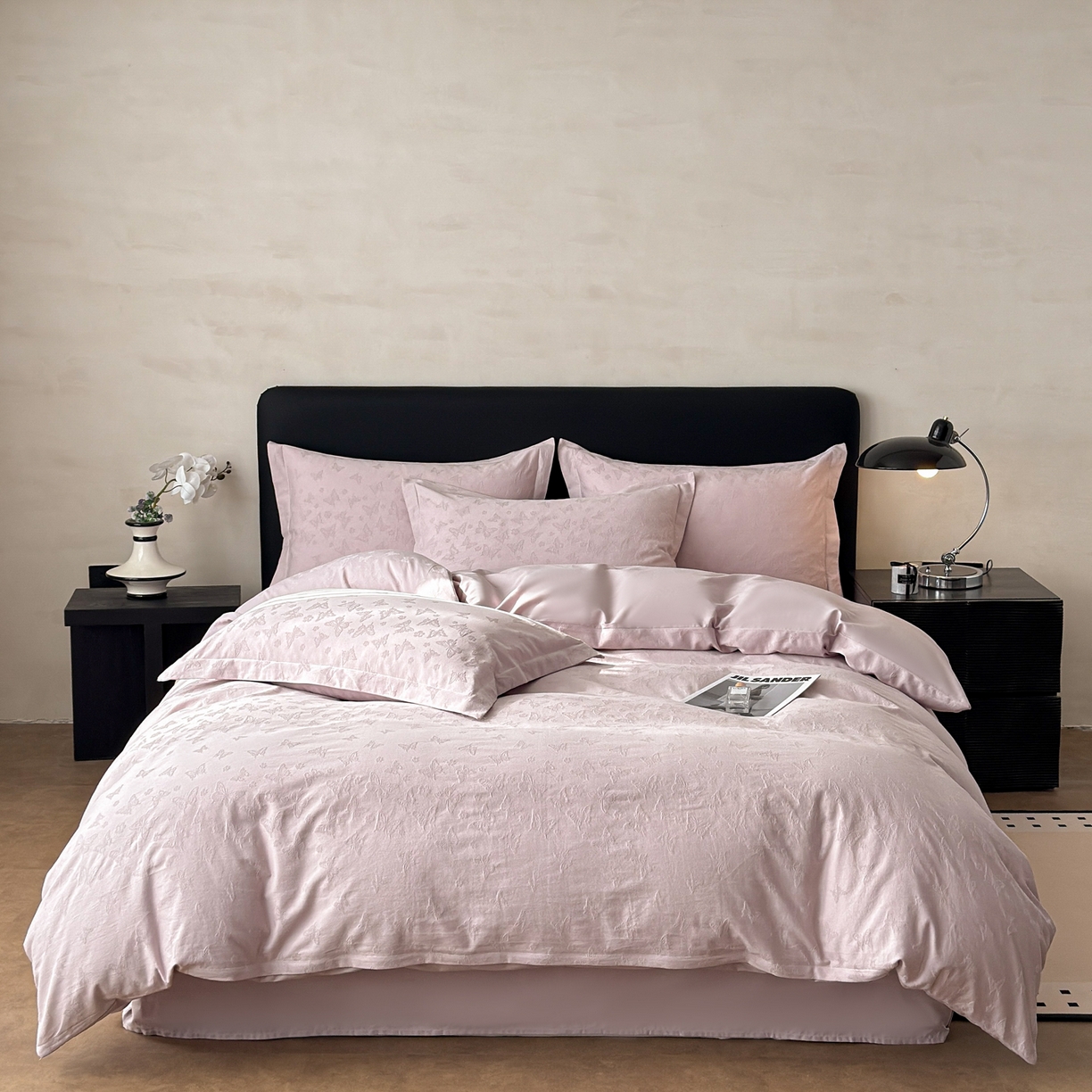 91家纺网 家纺一手货源 找家纺 慕尚家纺 2026新款A类60支长绒棉纯棉提花贡缎大提花光泽绸缎感四件套 蝴蝶飞紫