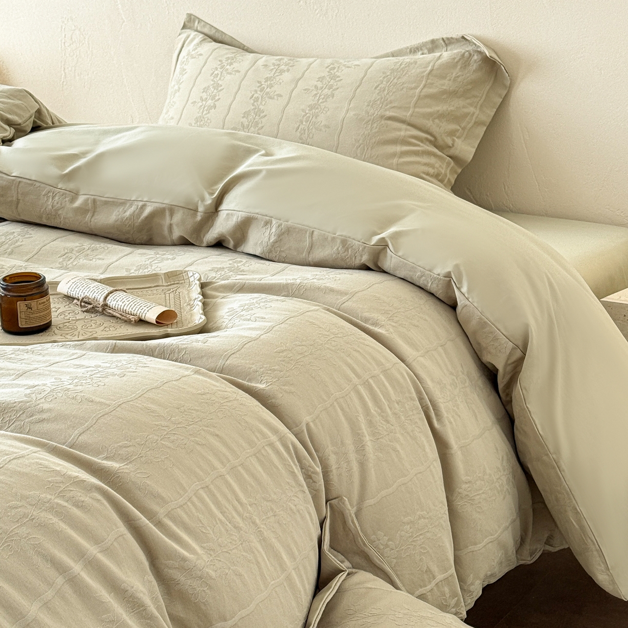 91家纺网 家纺一手货源 找家纺 慕尚家纺 2026新款A类60支长绒棉纯棉提花贡缎大提花光泽绸缎感四件套 花蔓绿