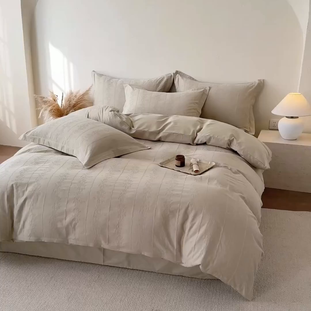 91家纺网 家纺一手货源 找家纺 慕尚家纺 2026新款A类60支长绒棉纯棉提花贡缎大提花光泽绸缎感四件套 花蔓绿