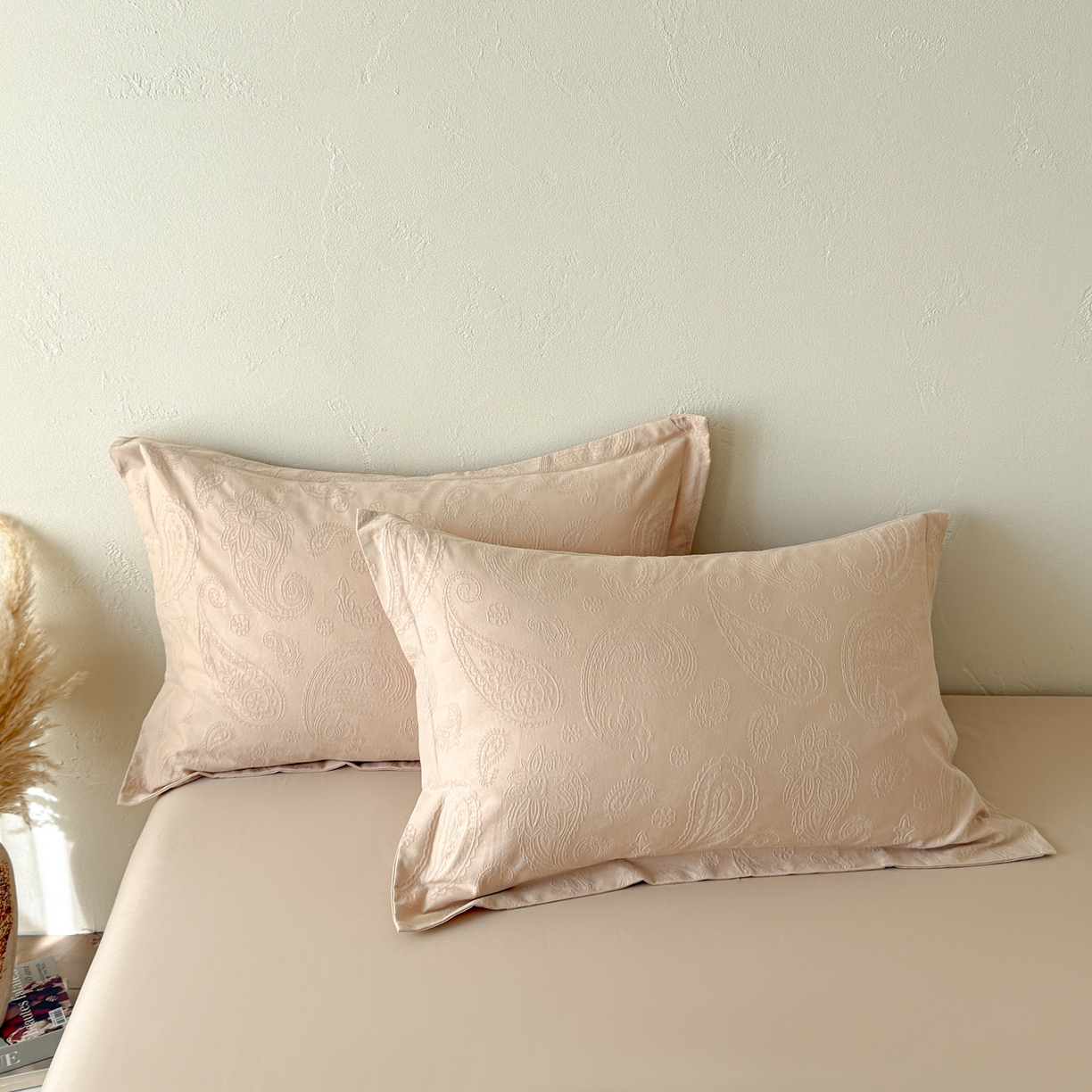 91家纺网 家纺一手货源 找家纺 慕尚家纺 2026新款A类60支长绒棉纯棉提花贡缎大提花光泽绸缎感四件套 欧拉米黄