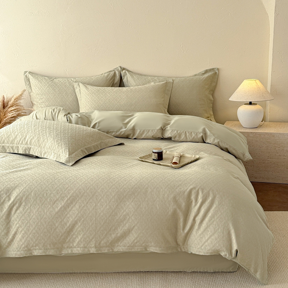 91家纺网 家纺一手货源 找家纺 慕尚家纺 2026新款A类60支长绒棉纯棉提花贡缎大提花光泽绸缎感四件套 陌上花开绿