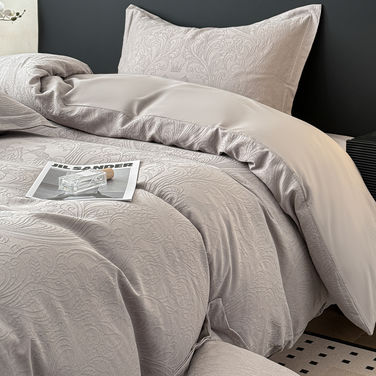 91家纺网 家纺一手货源 找家纺 慕尚家纺 2026新款A类60支长绒棉纯棉提花贡缎大提花光泽绸缎感四件套 马上有乾灰