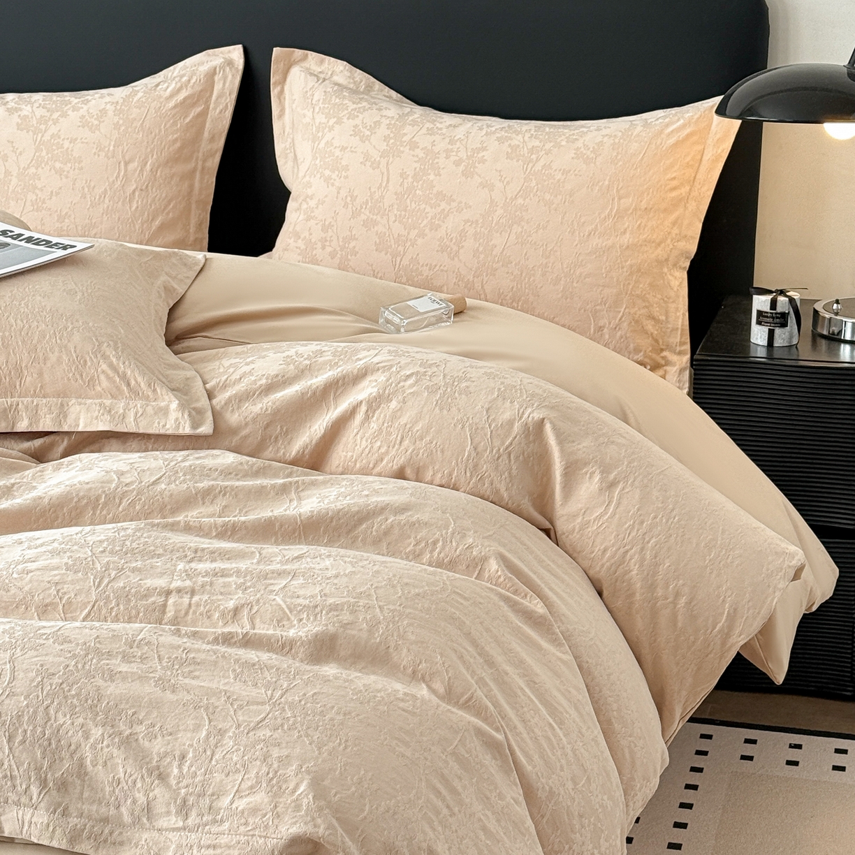 91家纺网 家纺一手货源 找家纺 慕尚家纺 2026新款A类60支长绒棉纯棉提花贡缎大提花光泽绸缎感四件套 艾薇花卡其