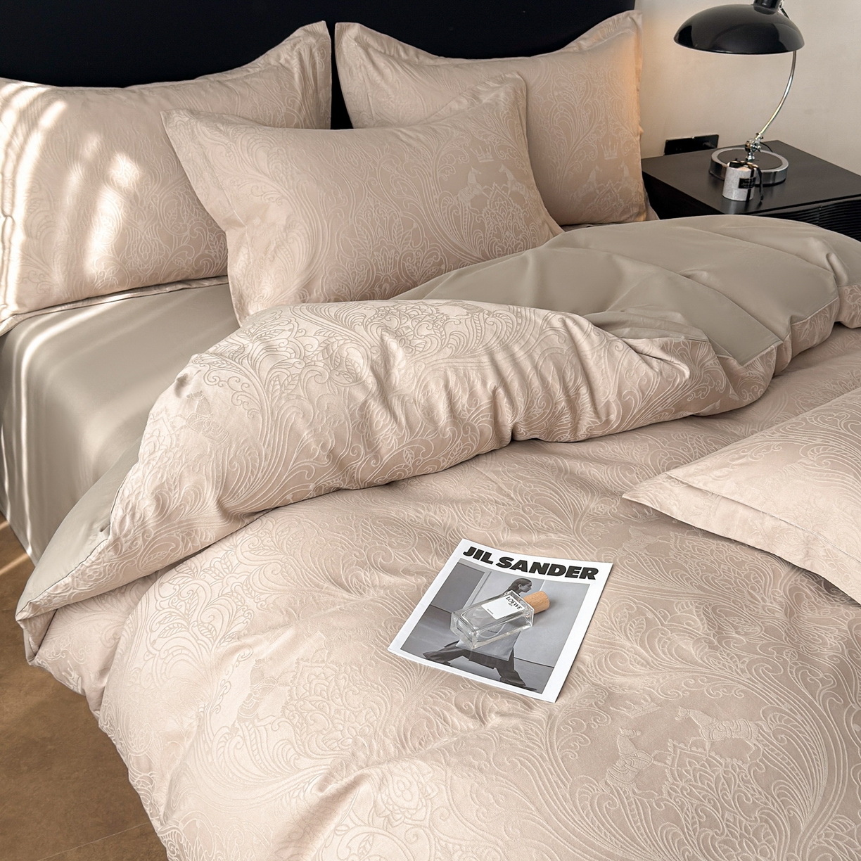 91家纺网 家纺一手货源 找家纺 慕尚家纺 2026新款A类60支长绒棉纯棉提花贡缎大提花光泽绸缎感四件套 马上有乾卡其