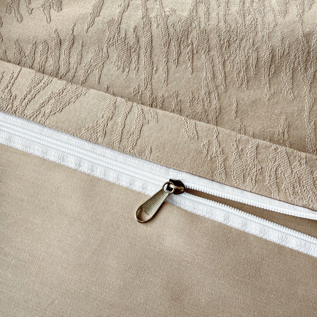 91家纺网 家纺一手货源 找家纺 慕尚家纺 2026新款A类60支长绒棉纯棉提花贡缎大提花光泽绸缎感四件套 如意卡其