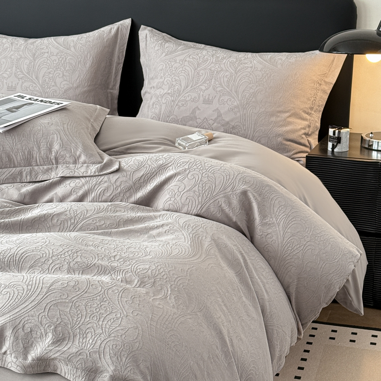 91家纺网 家纺一手货源 找家纺 慕尚家纺 2026新款A类60支长绒棉纯棉提花贡缎大提花光泽绸缎感四件套 马上有乾灰