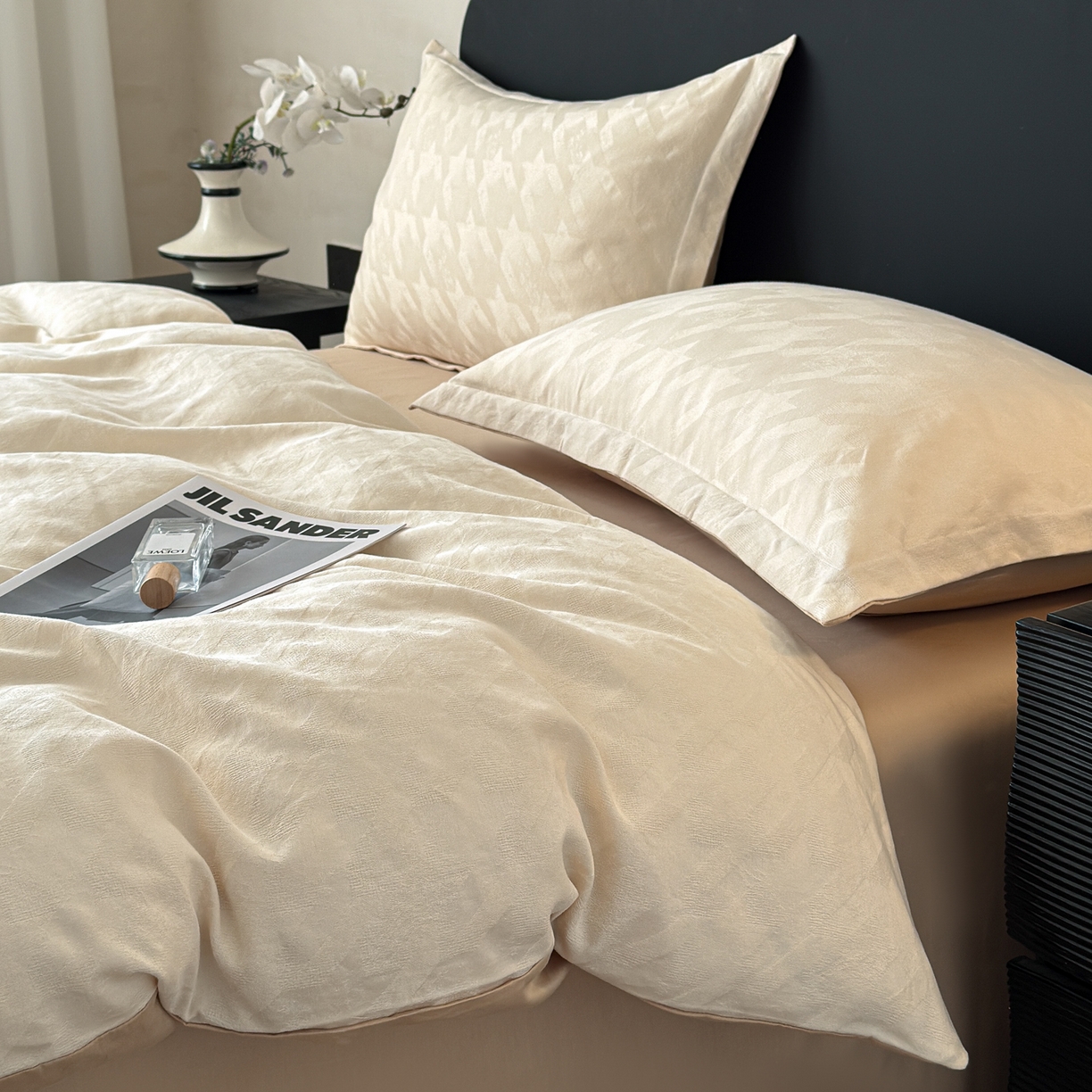 91家纺网 家纺一手货源 找家纺 慕尚家纺 2026新款A类60支长绒棉纯棉提花贡缎大提花光泽绸缎感四件套 肌理米