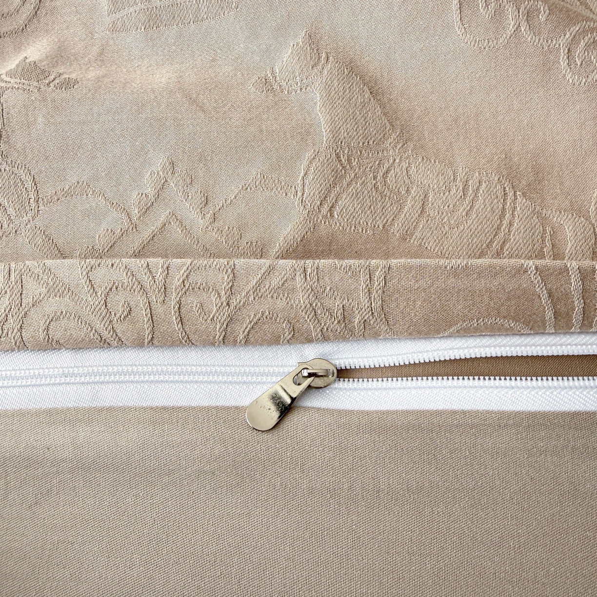 91家纺网 家纺一手货源 找家纺 慕尚家纺 2026新款A类60支长绒棉纯棉提花贡缎大提花光泽绸缎感四件套 马上有乾卡其