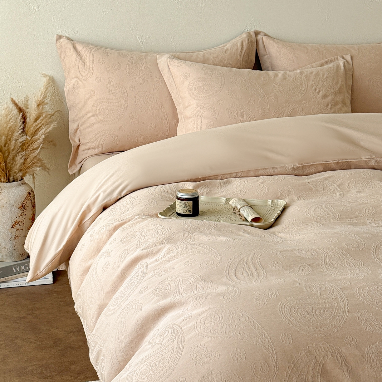 91家纺网 家纺一手货源 找家纺 慕尚家纺 2026新款A类60支长绒棉纯棉提花贡缎大提花光泽绸缎感四件套 欧拉米黄