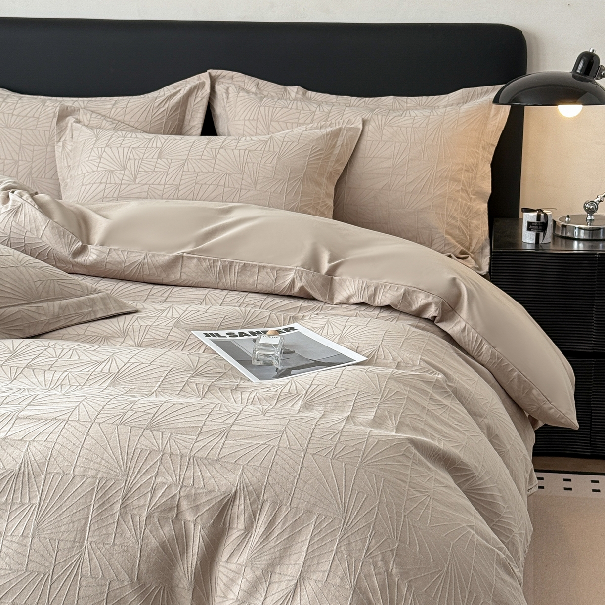 91家纺网 家纺一手货源 找家纺 慕尚家纺 2026新款A类60支长绒棉纯棉提花贡缎大提花光泽绸缎感四件套 夏洛特