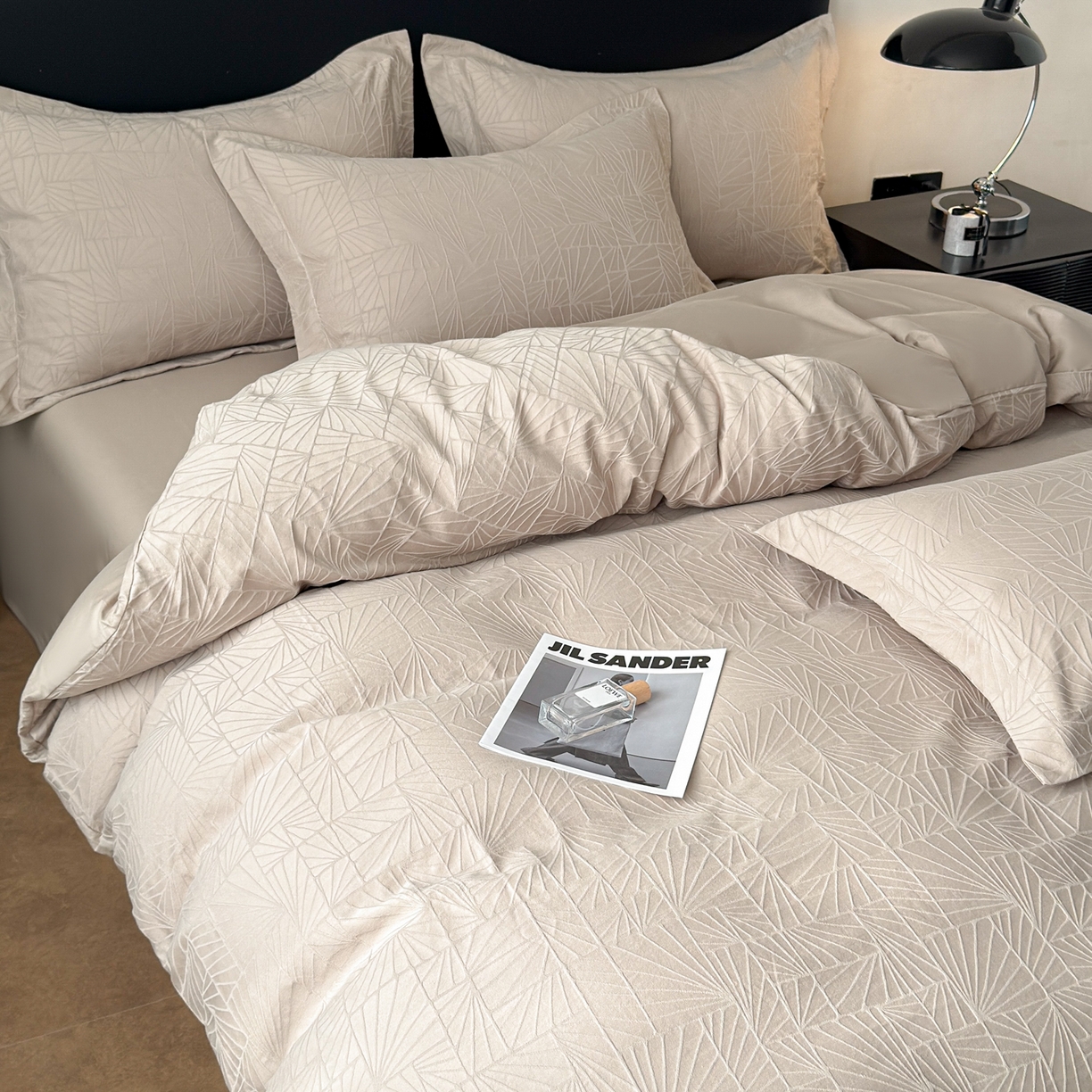 91家纺网 家纺一手货源 找家纺 慕尚家纺 2026新款A类60支长绒棉纯棉提花贡缎大提花光泽绸缎感四件套 夏洛特