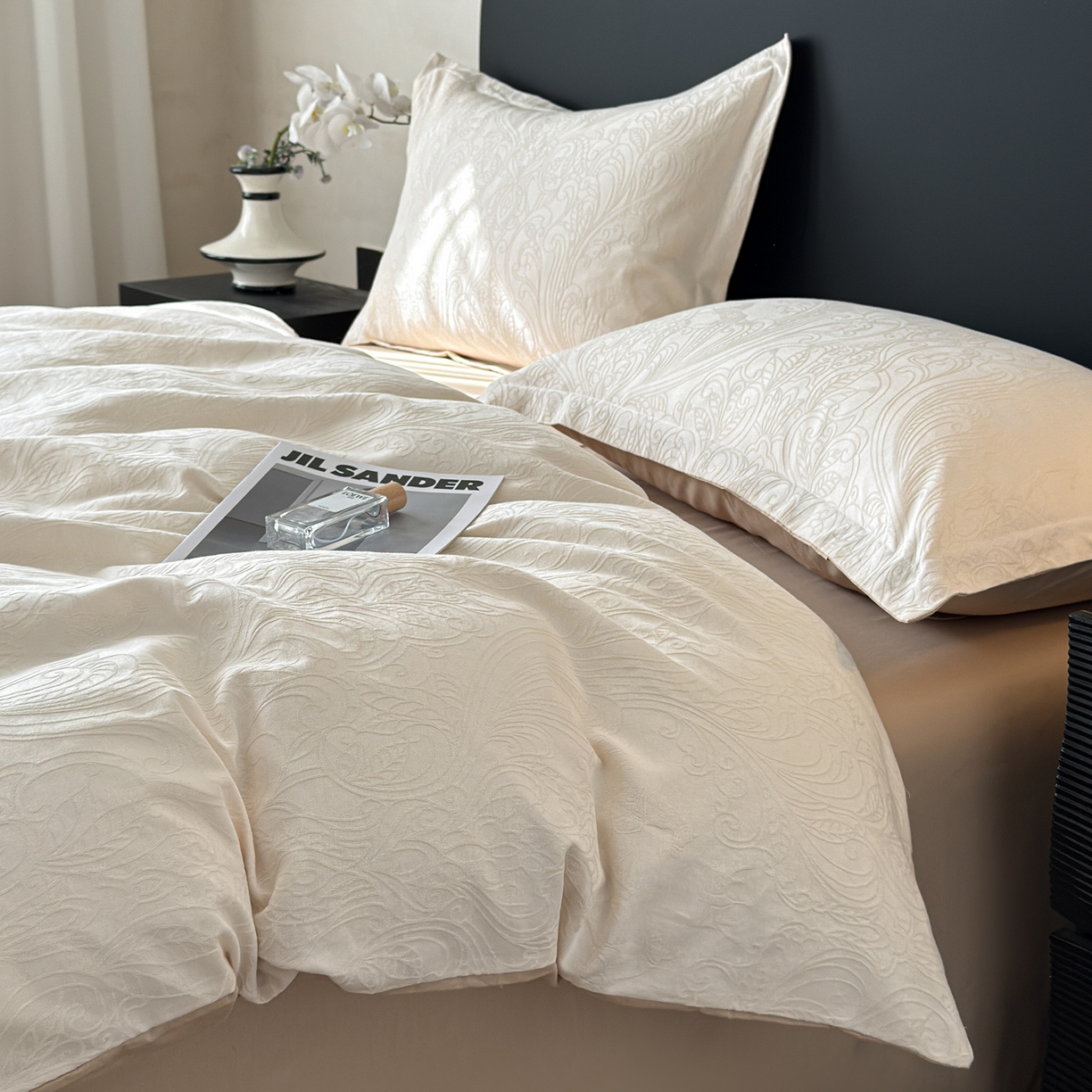 91家纺网 家纺一手货源 找家纺 慕尚家纺 2026新款A类60支长绒棉纯棉提花贡缎大提花光泽绸缎感四件套 罗莎米