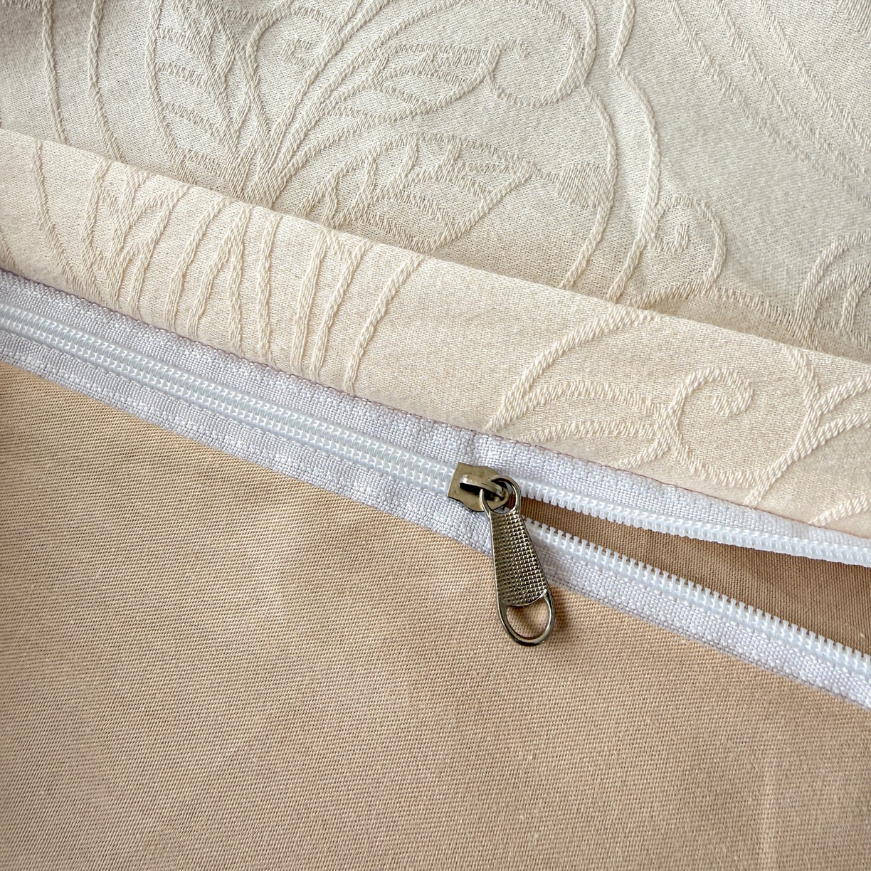 91家纺网 家纺一手货源 找家纺 慕尚家纺 2026新款A类60支长绒棉纯棉提花贡缎大提花光泽绸缎感四件套 罗莎米