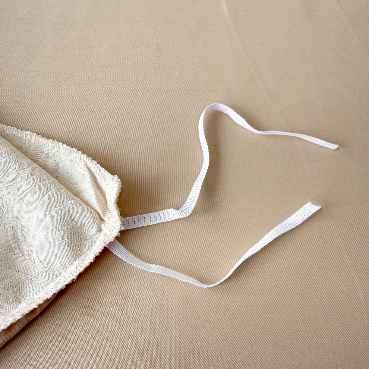 91家纺网 家纺一手货源 找家纺 慕尚家纺 2026新款A类60支长绒棉纯棉提花贡缎大提花光泽绸缎感四件套 罗莎米