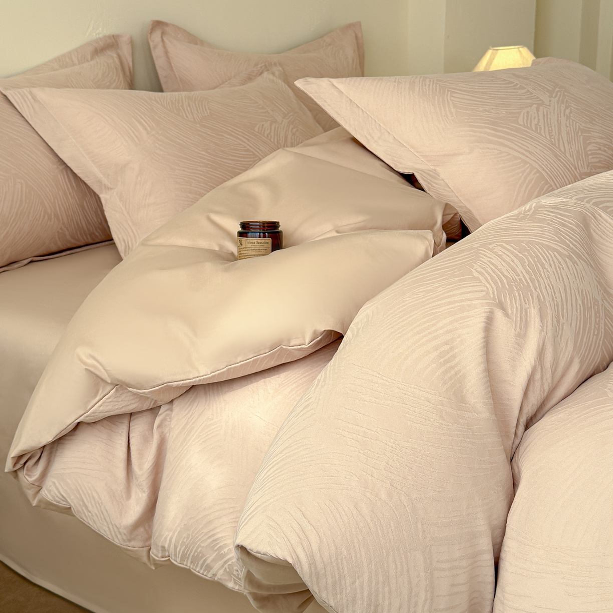 慕尚家纺 2026新款A类60支长绒棉纯棉提花贡缎大提花光泽绸缎感四件套 雅柔米黄