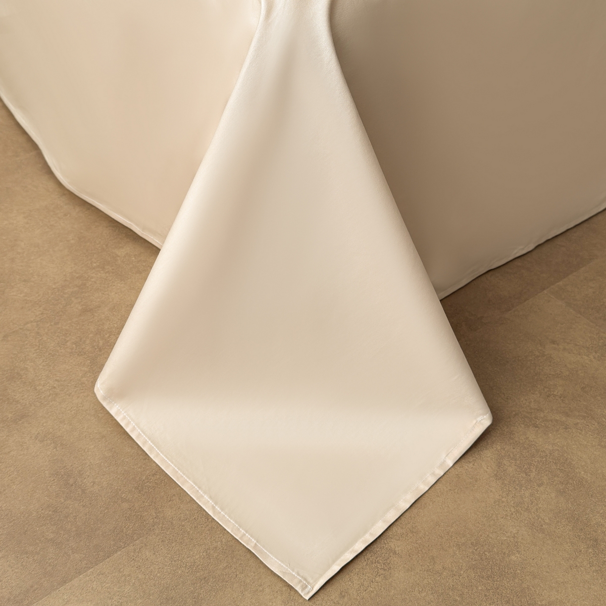 91家纺网 家纺一手货源 找家纺 慕尚家纺 2026新款A类60支长绒棉纯棉提花贡缎大提花光泽绸缎感四件套 花朵米黄