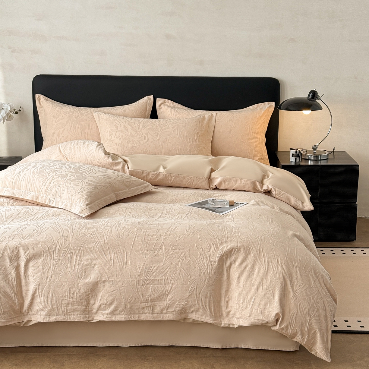 91家纺网 家纺一手货源 找家纺 慕尚家纺 2026新款A类60支长绒棉纯棉提花贡缎大提花光泽绸缎感四件套 花朵米黄