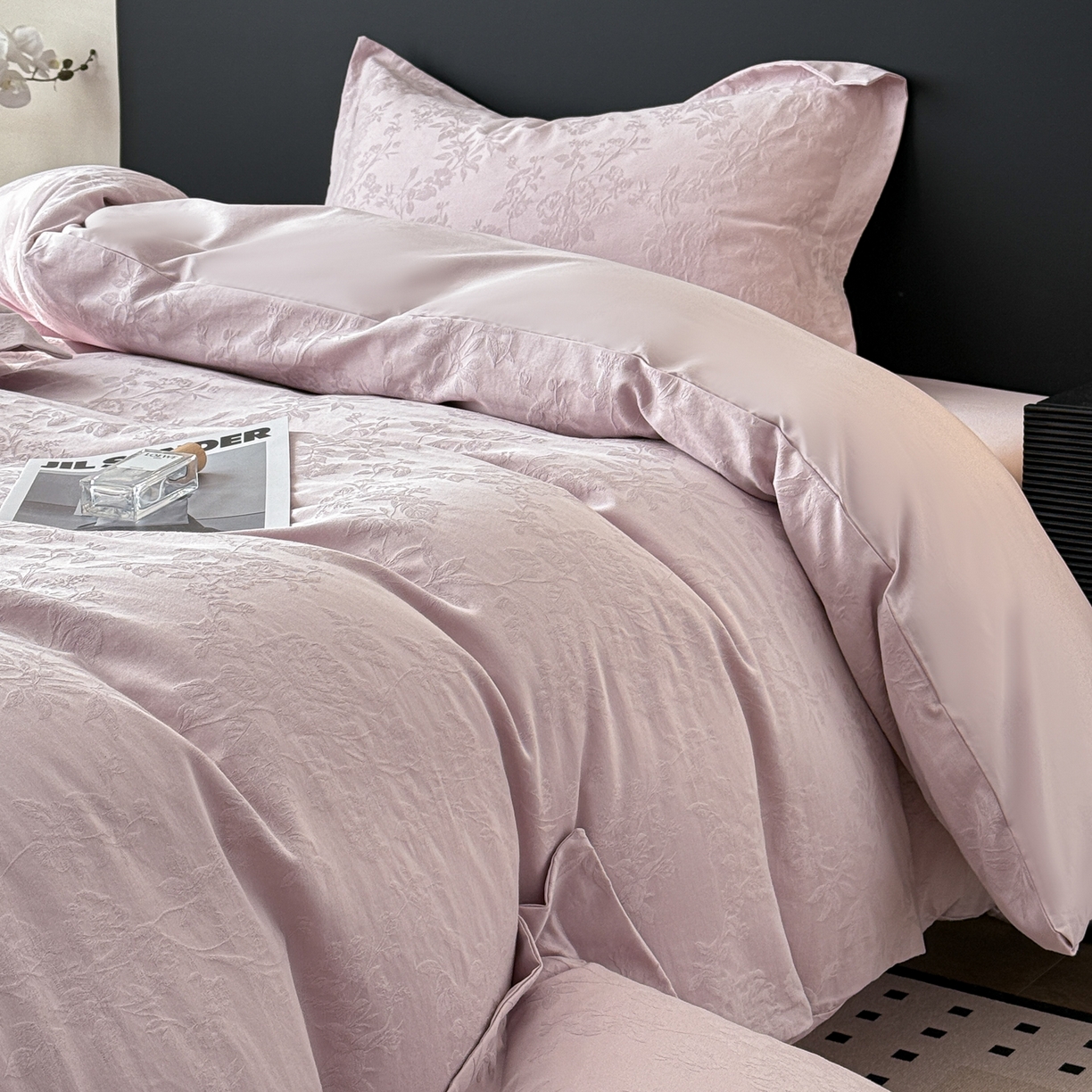 91家纺网 家纺一手货源 找家纺 慕尚家纺 2026新款A类60支长绒棉纯棉提花贡缎大提花光泽绸缎感四件套 丁香紫