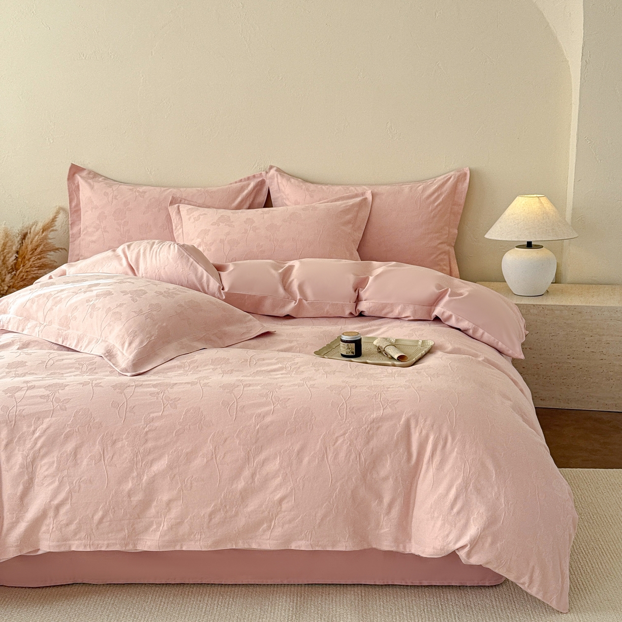 91家纺网 家纺一手货源 找家纺 慕尚家纺 2026新款A类60支长绒棉纯棉提花贡缎大提花光泽绸缎感四件套 银杏粉