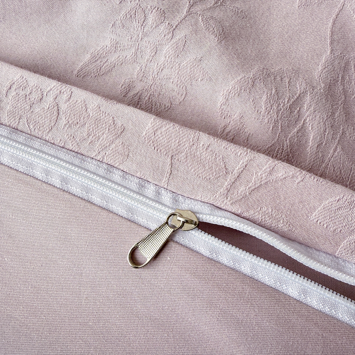 91家纺网 家纺一手货源 找家纺 慕尚家纺 2026新款A类60支长绒棉纯棉提花贡缎大提花光泽绸缎感四件套 丁香紫