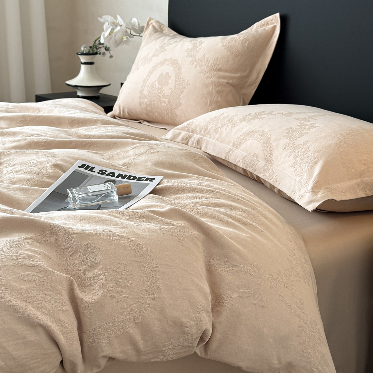 91家纺网 家纺一手货源 找家纺 慕尚家纺 2026新款A类60支长绒棉纯棉提花贡缎大提花光泽绸缎感四件套 萨拉卡其