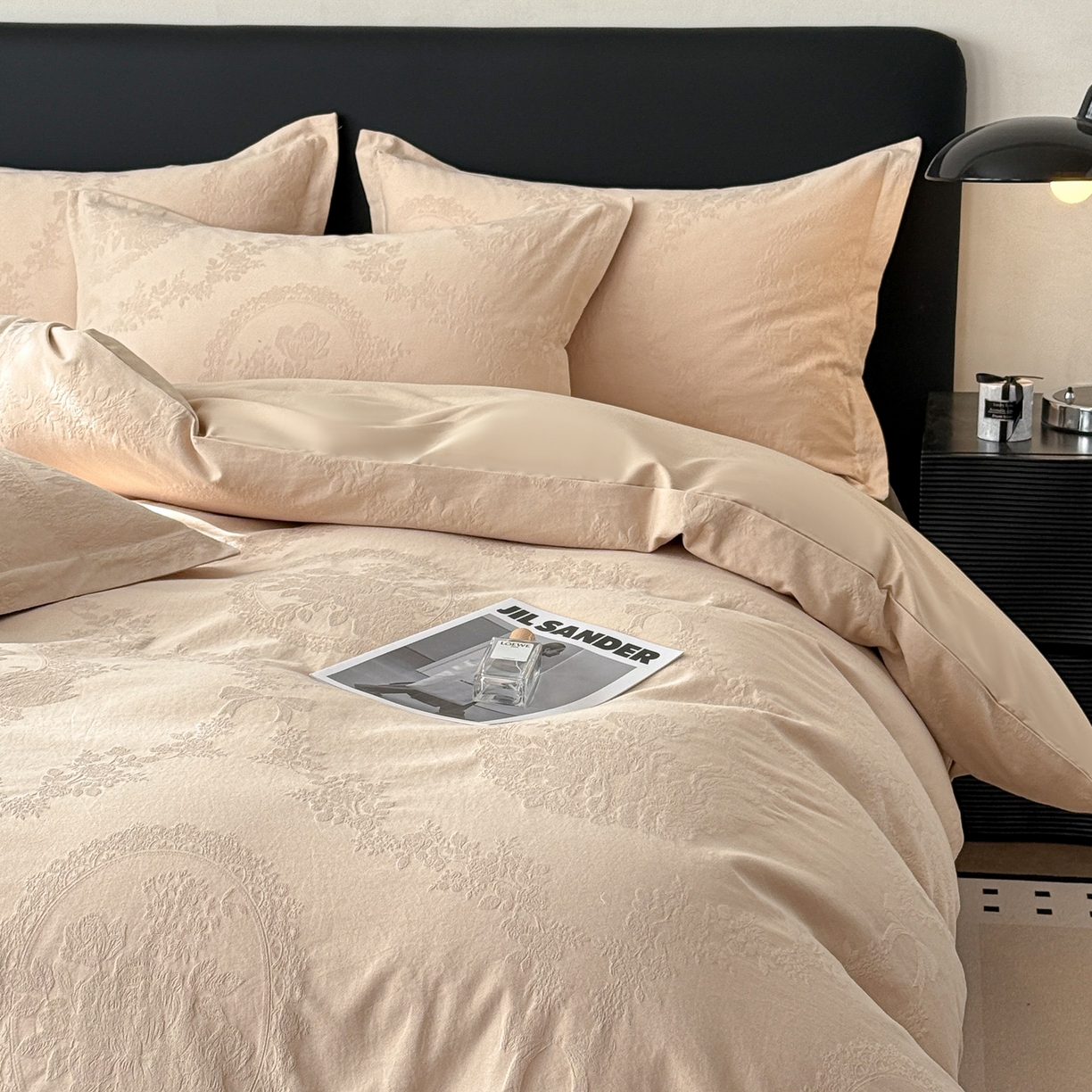 91家纺网 家纺一手货源 找家纺 慕尚家纺 2026新款A类60支长绒棉纯棉提花贡缎大提花光泽绸缎感四件套 萨拉卡其