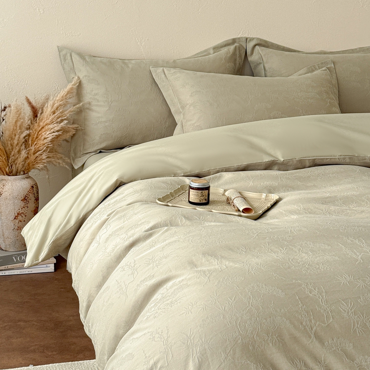 91家纺网 家纺一手货源 找家纺 慕尚家纺 2026新款A类60支长绒棉纯棉提花贡缎大提花光泽绸缎感四件套 花非花绿