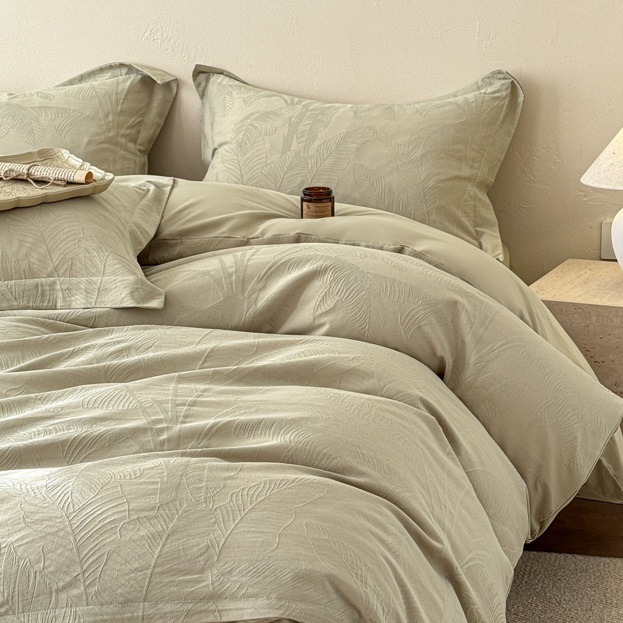 91家纺网 家纺一手货源 找家纺 慕尚家纺 2026新款A类60支长绒棉纯棉提花贡缎大提花光泽绸缎感四件套 树叶绿