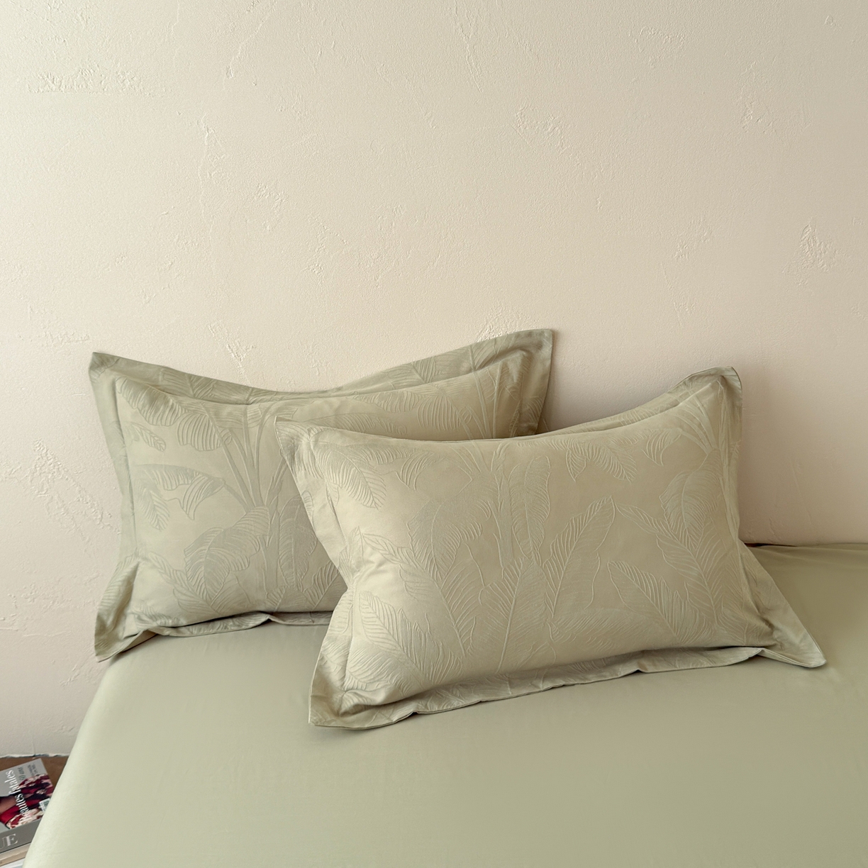 91家纺网 家纺一手货源 找家纺 慕尚家纺 2026新款A类60支长绒棉纯棉提花贡缎大提花光泽绸缎感四件套 树叶绿