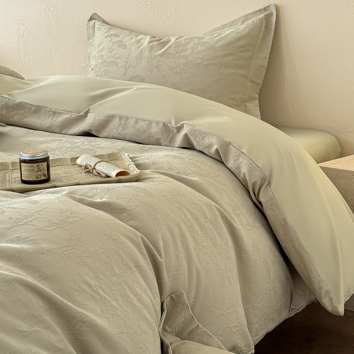 91家纺网 家纺一手货源 找家纺 慕尚家纺 2026新款A类60支长绒棉纯棉提花贡缎大提花光泽绸缎感四件套 花非花绿