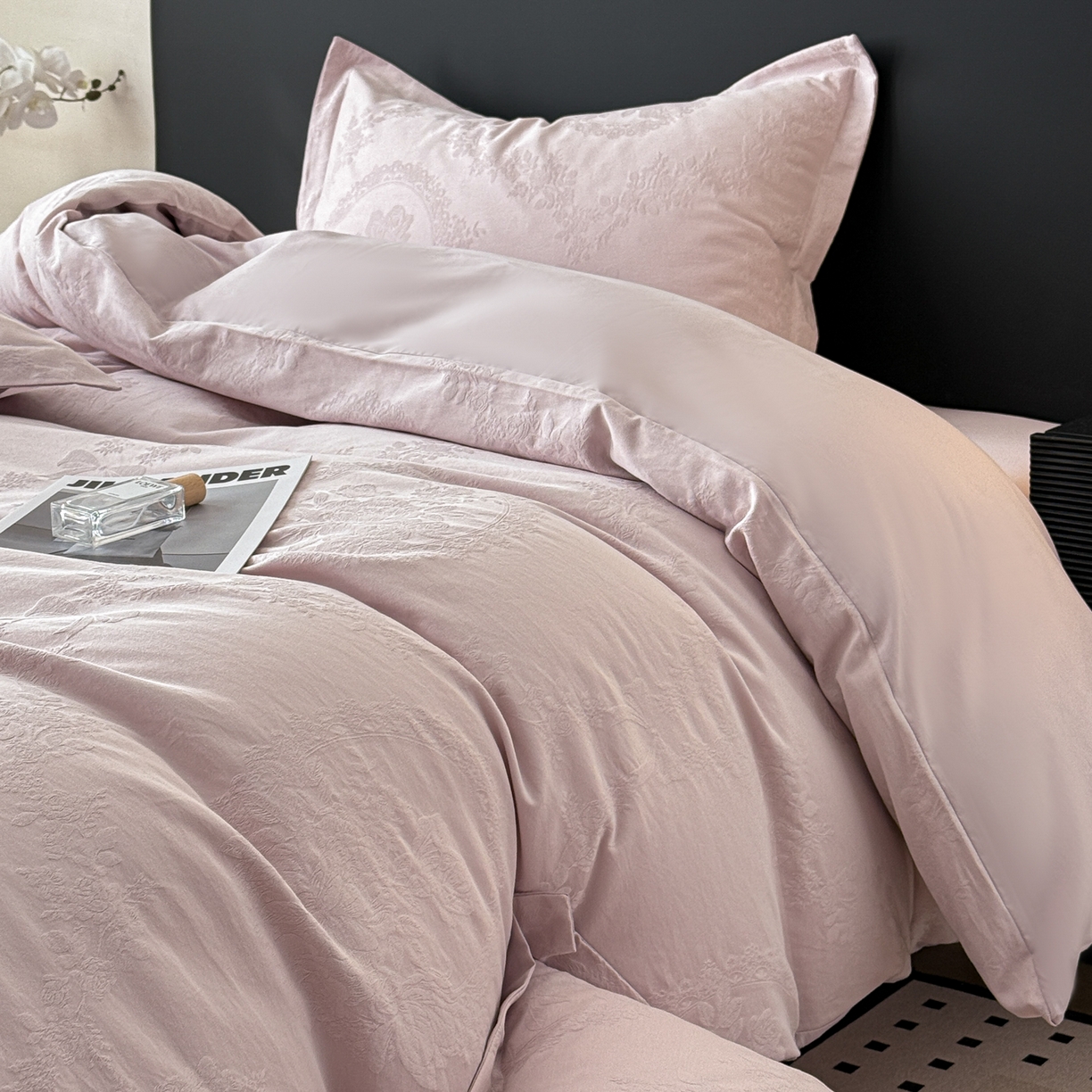 91家纺网 家纺一手货源 找家纺 慕尚家纺 2026新款A类60支长绒棉纯棉提花贡缎大提花光泽绸缎感四件套 萨拉紫