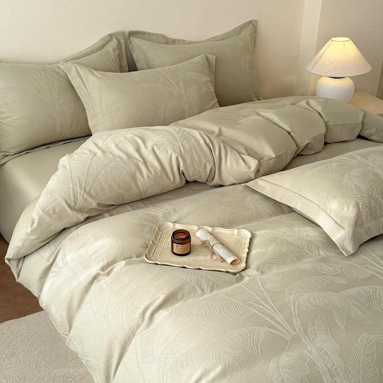 91家纺网 家纺一手货源 找家纺 慕尚家纺 2026新款A类60支长绒棉纯棉提花贡缎大提花光泽绸缎感四件套 树叶绿