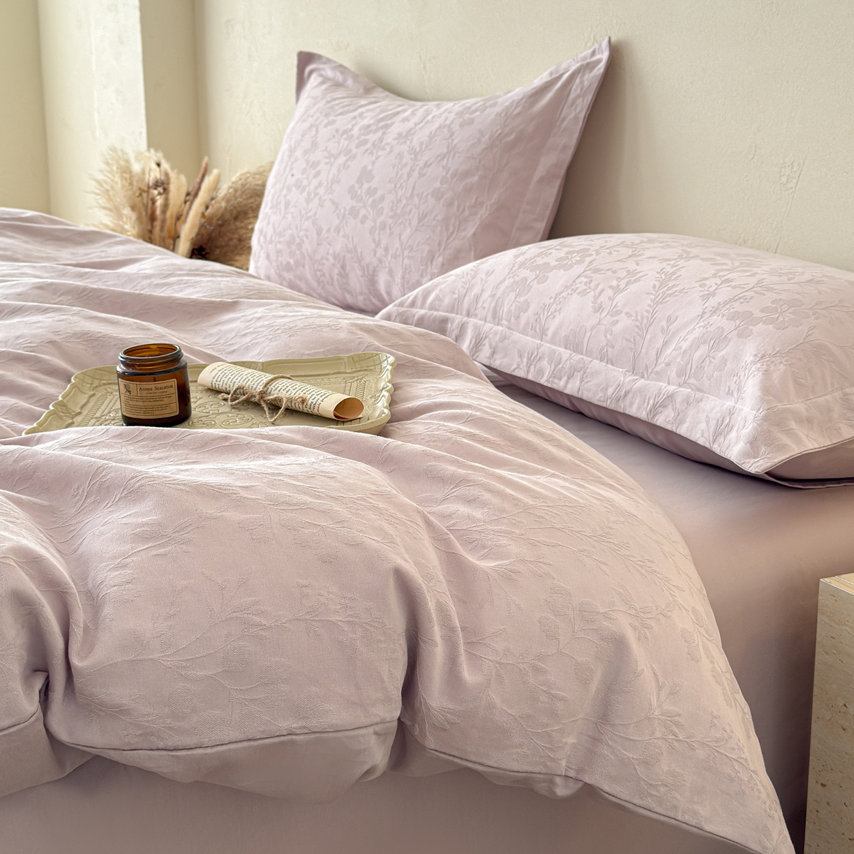 91家纺网 家纺一手货源 找家纺 慕尚家纺 2026新款A类60支长绒棉纯棉提花贡缎大提花光泽绸缎感四件套 香草紫