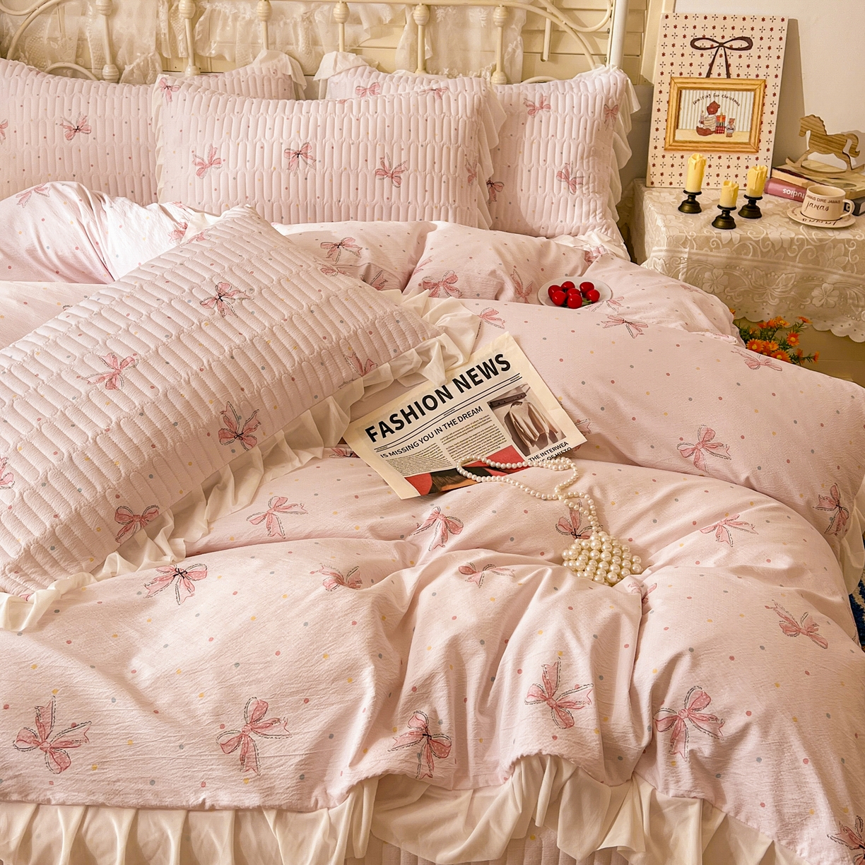 91家纺网 家纺一手货源 找家纺 提花大世界 2026新款冰肤纱法式花边凉感夏被夏凉被空调被被套凉席三件套床盖夹棉四件套 轻粉结意