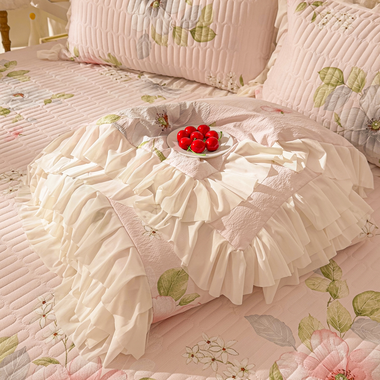 91家纺网 家纺一手货源 找家纺 提花大世界 2026新款冰肤纱法式花边凉感夏被夏凉被空调被被套凉席三件套床盖夹棉四件套 春日桃李