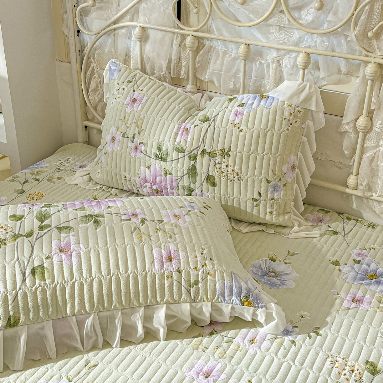 91家纺网 家纺一手货源 找家纺 提花大世界 2026新款冰肤纱法式花边凉感夏被夏凉被空调被被套凉席三件套床盖夹棉四件套 紫雾青藤