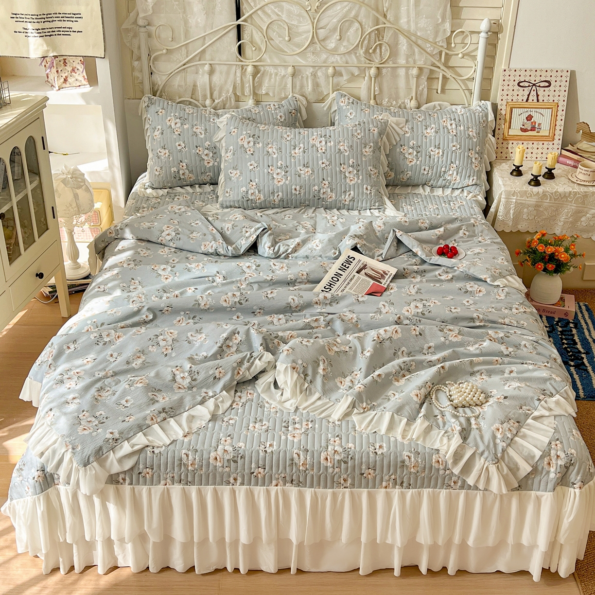 91家纺网 家纺一手货源 找家纺 提花大世界 2026新款冰肤纱法式花边凉感夏被夏凉被空调被被套凉席三件套床盖夹棉四件套 蓝屿白玫