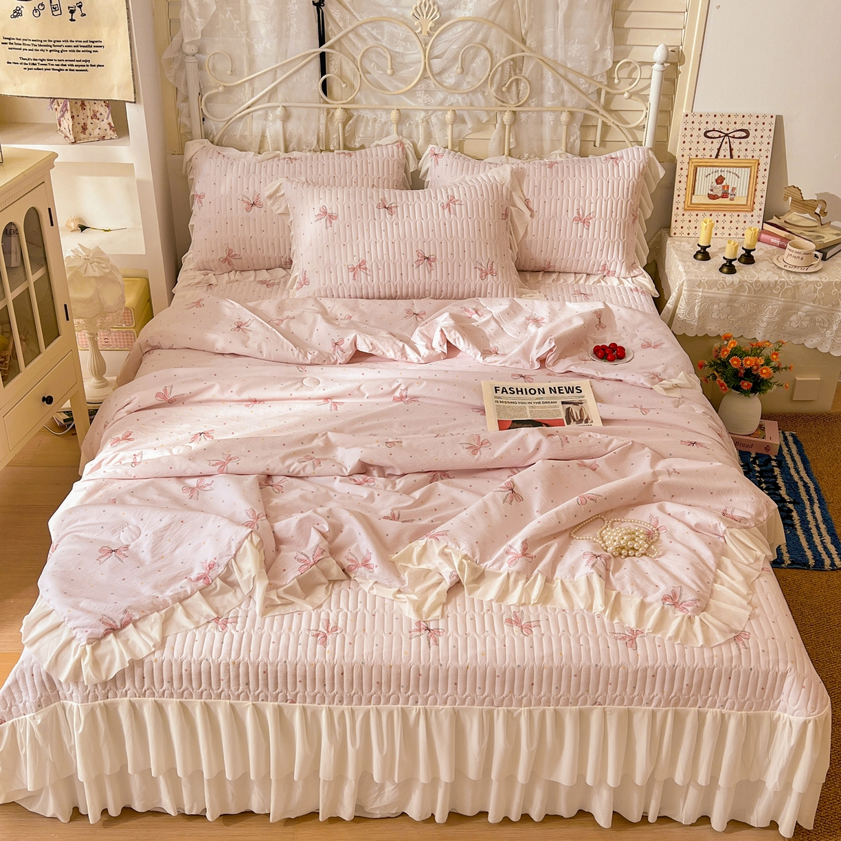 91家纺网 家纺一手货源 找家纺 提花大世界 2026新款冰肤纱法式花边凉感夏被夏凉被空调被被套凉席三件套床盖夹棉四件套 轻粉结意