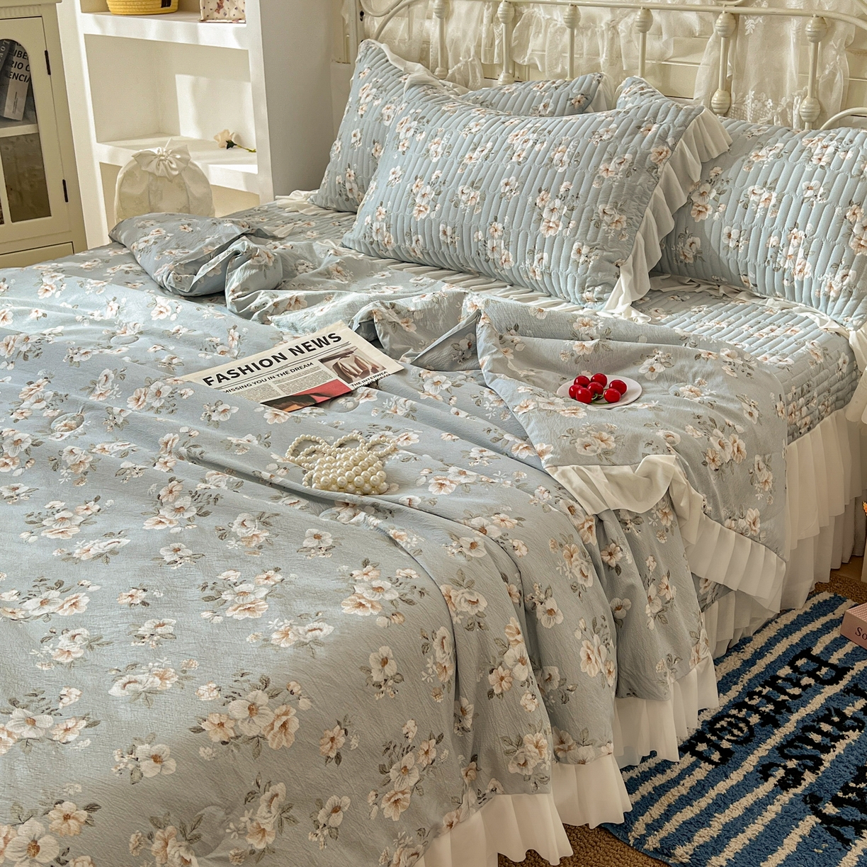 91家纺网 家纺一手货源 找家纺 提花大世界 2026新款冰肤纱法式花边凉感夏被夏凉被空调被被套凉席三件套床盖夹棉四件套 蓝屿白玫