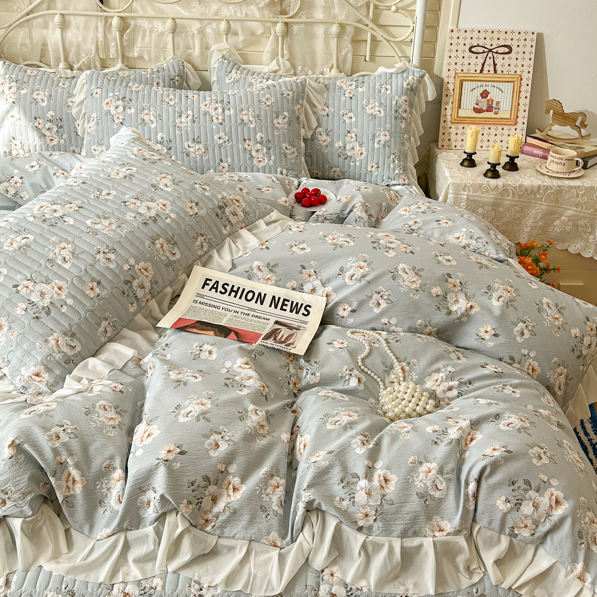 91家纺网 家纺一手货源 找家纺 提花大世界 2026新款冰肤纱法式花边凉感夏被夏凉被空调被被套凉席三件套床盖夹棉四件套 蓝屿白玫