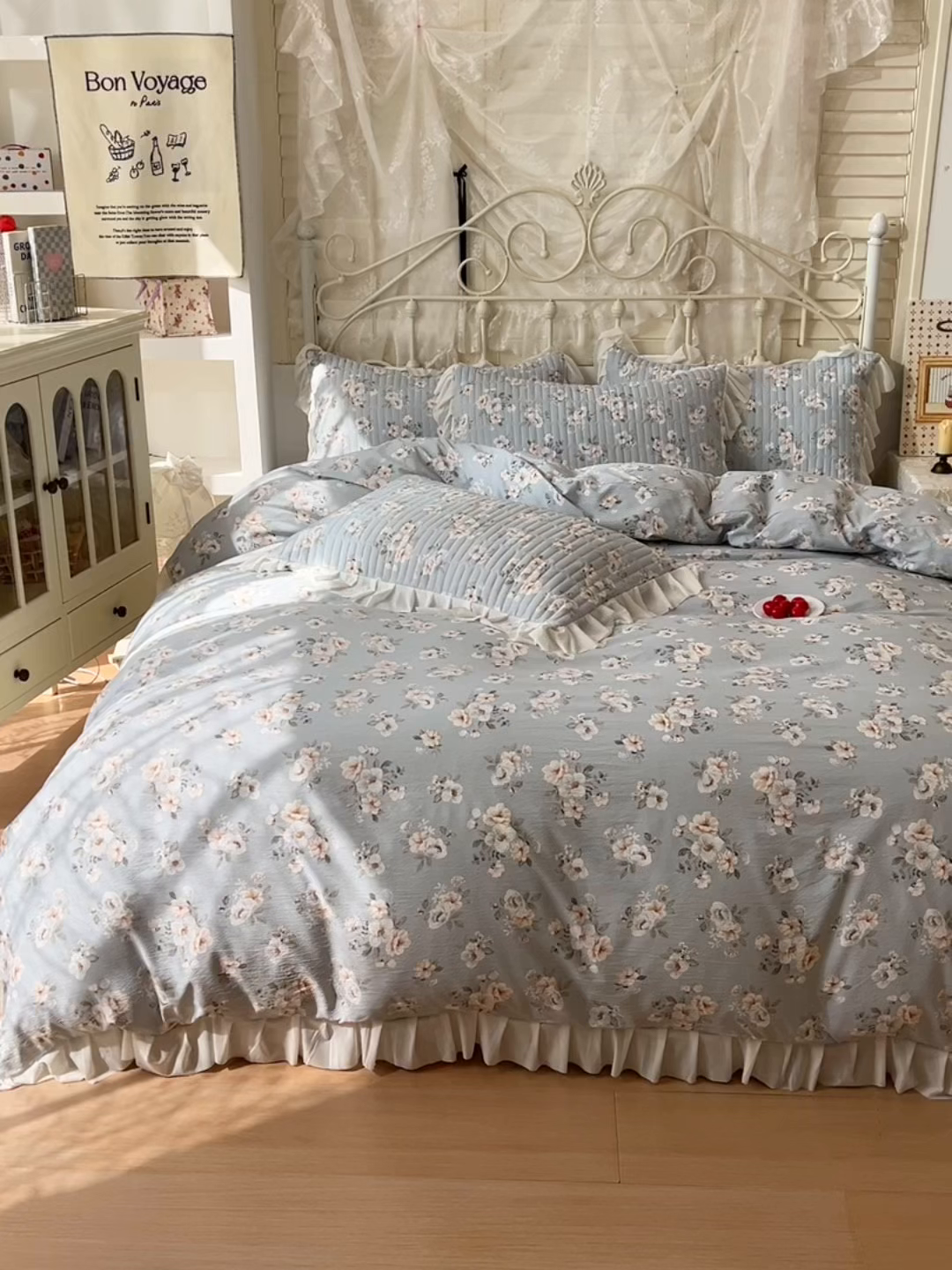 91家纺网 家纺一手货源 找家纺 提花大世界 2026新款冰肤纱法式花边凉感夏被夏凉被空调被被套凉席三件套床盖夹棉四件套 蓝屿白玫