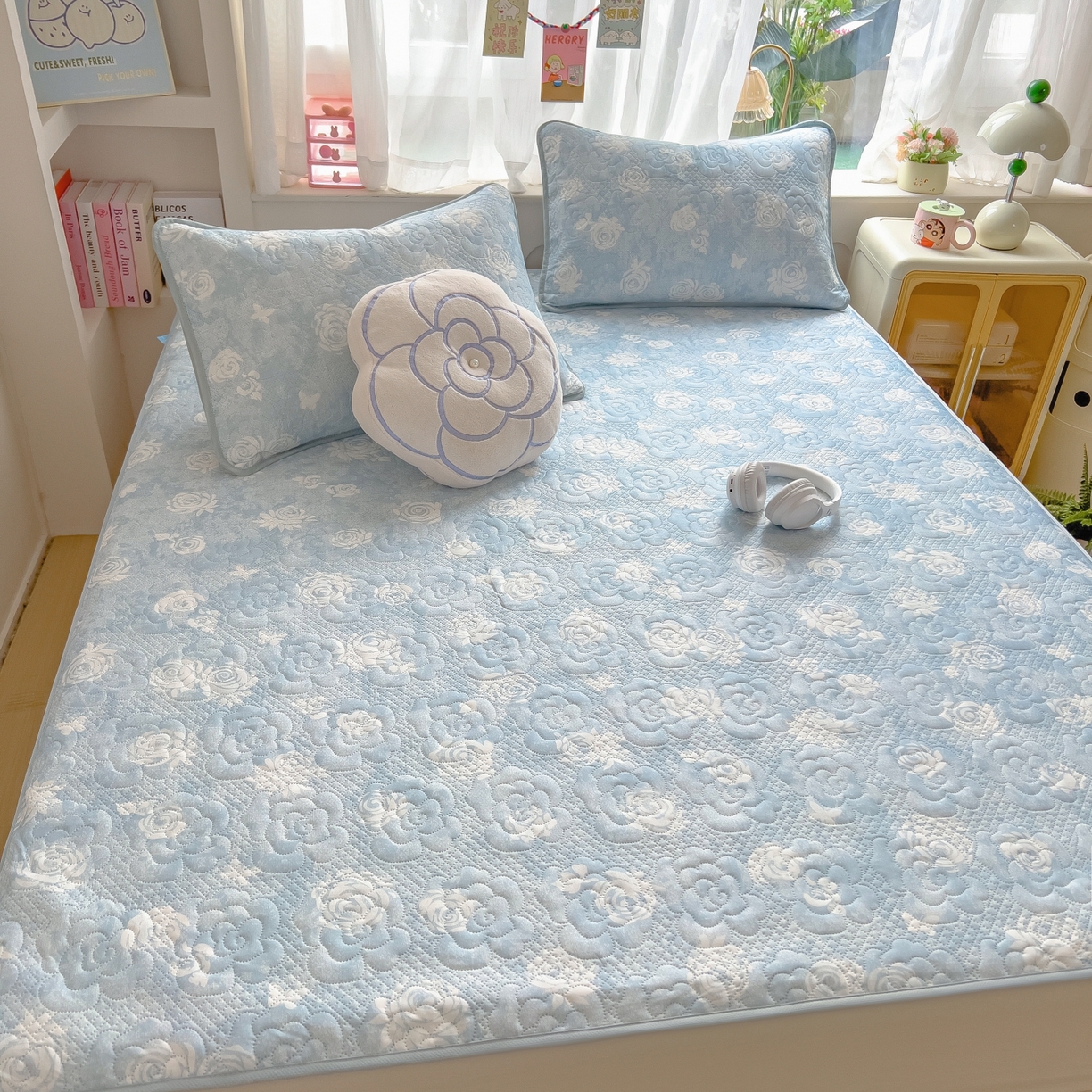 91家纺网 家纺一手货源 找家纺 许林家纺 2026新款花卉凉席床席三件套-花恋 花恋-蓝