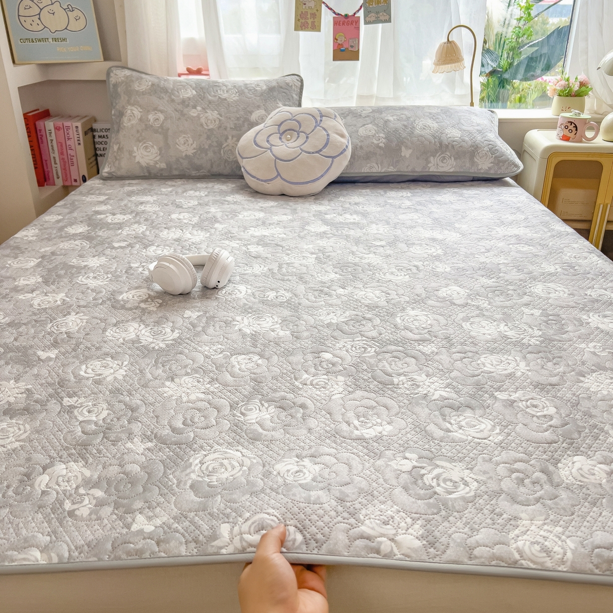 91家纺网 家纺一手货源 找家纺 许林家纺 2026新款花卉凉席床席三件套-花恋 花恋-灰