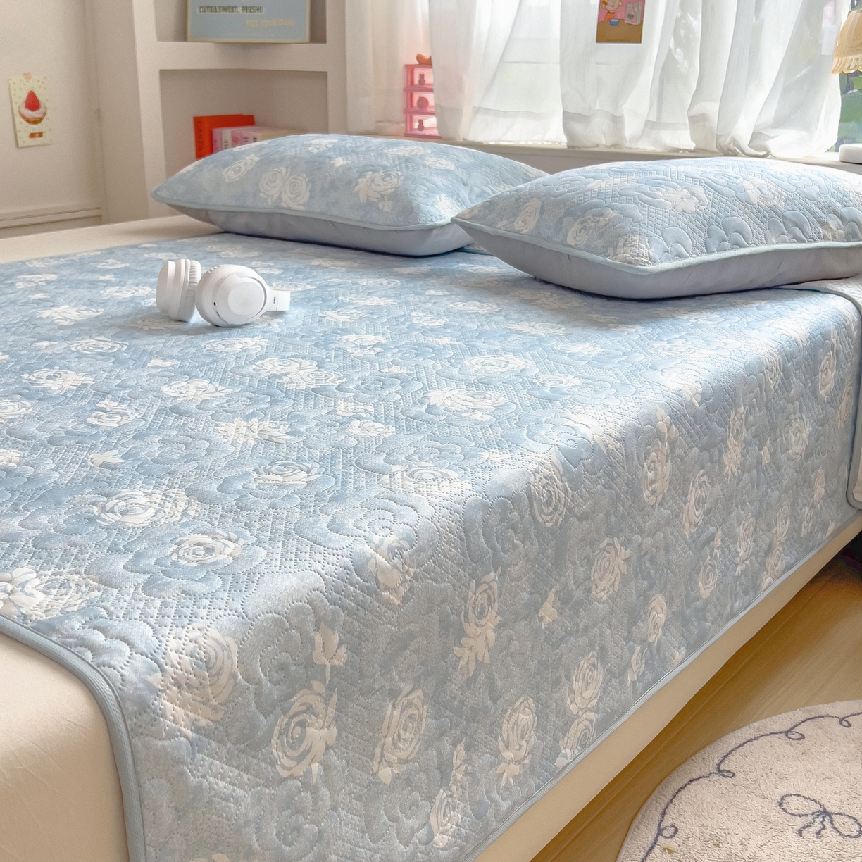 91家纺网 家纺一手货源 找家纺 许林家纺 2026新款花卉凉席床席三件套-花恋 花恋-蓝