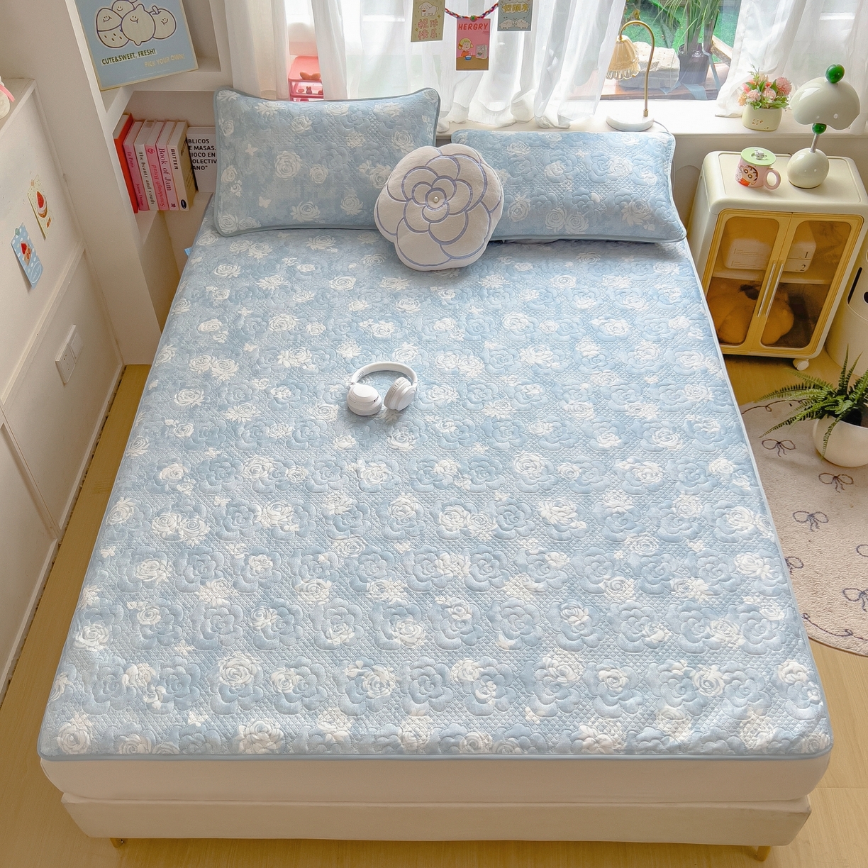 91家纺网 家纺一手货源 找家纺 许林家纺 2026新款花卉凉席床席三件套-花恋 花恋-蓝